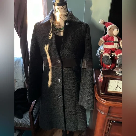 Sale! Tory Burch Mid length Coat - Picture 5 of 7